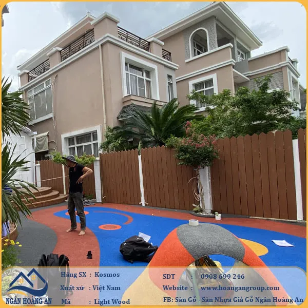 Thi Công Hàng Rào Gỗ Nhựa Ngoài Trời Kosmos Tại Quận 7 TPHCM