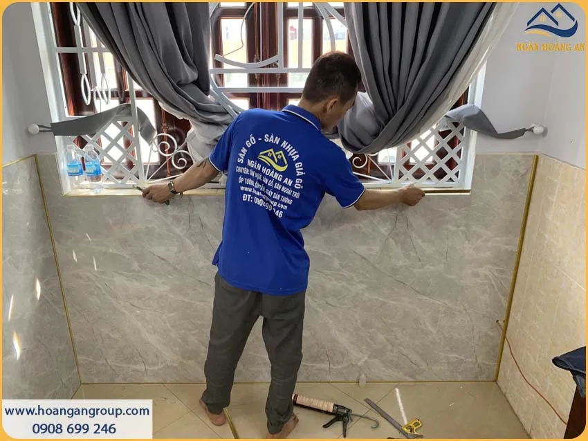 Mẫu Ốp Tường Lamri PVC Giả Bê Tông Nâng Tầm Không Gian Sống