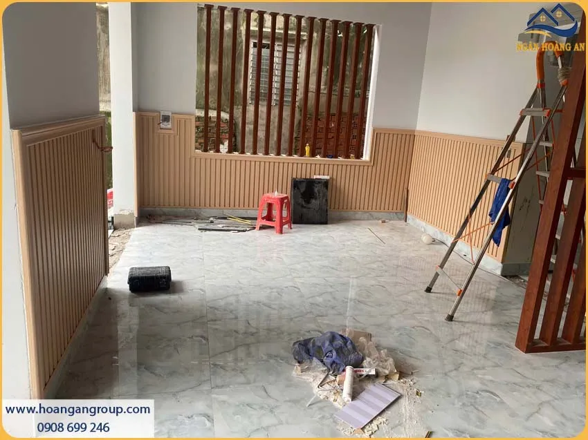 Không Gian Tiếp Khách Đẹp Hơn Với Ốp Tường Lamri Lam Sóng Giả Gỗ Không Gian Tiếp Khách Đẹp Hơn Với Ốp Tường Lamri Lam Sóng Giả Gỗ