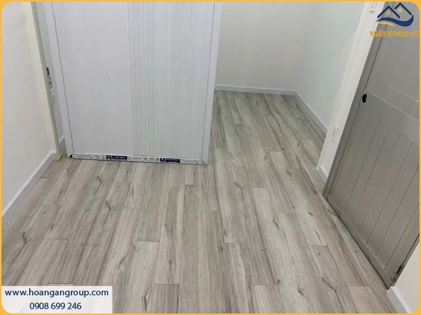 Thi Công Sàn Gỗ Công Nghiệp Charmwood Tạo Nên Sự Sang Trọng Thi Công Sàn Gỗ Công Nghiệp Charmwood Tạo Nên Sự Sang Trọng