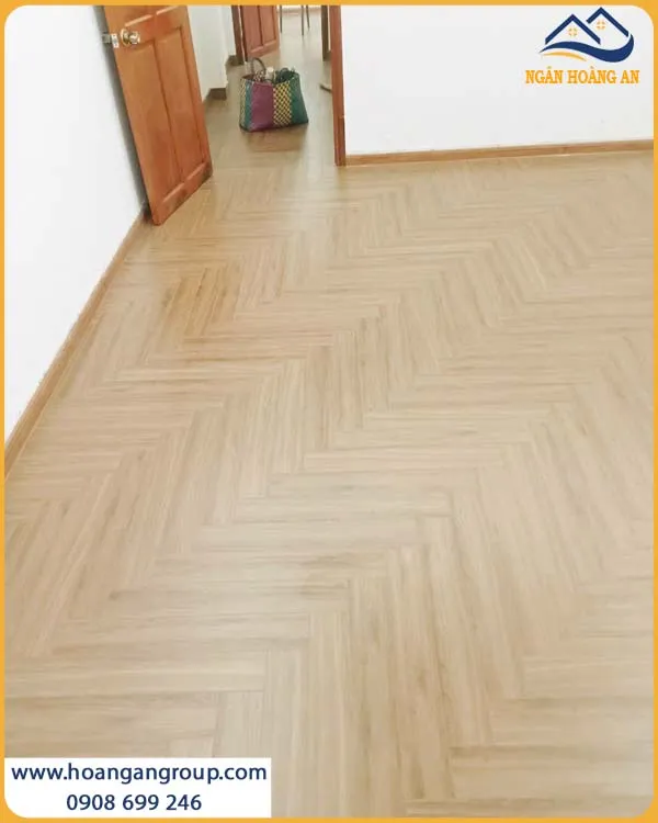 Khách Hàng Tại TPHCM Ưa Chuộng Sàn Gỗ Xương Cá Cho Nhà Ở