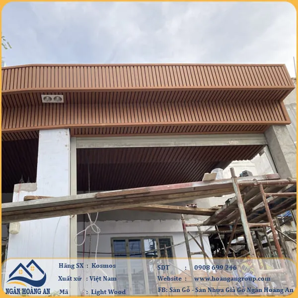 Thi Công Mái Hiên Gỗ Nhựa Ngoài Trời Kosmos Tại Bình Tân TPHCM