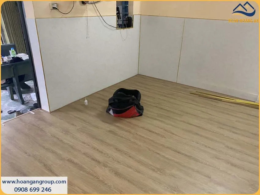 Công Trình Ốp Tường Lamri PVC Giả Đá Sang Trọng Công Trình Ốp Tường Lamri PVC Giả Đá Sang Trọng