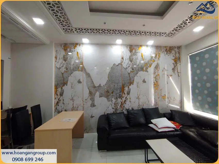 Tấm Ốp Than Tre Mang Đến Vẻ Đẹp Hiện Đại Cho Phòng Khách