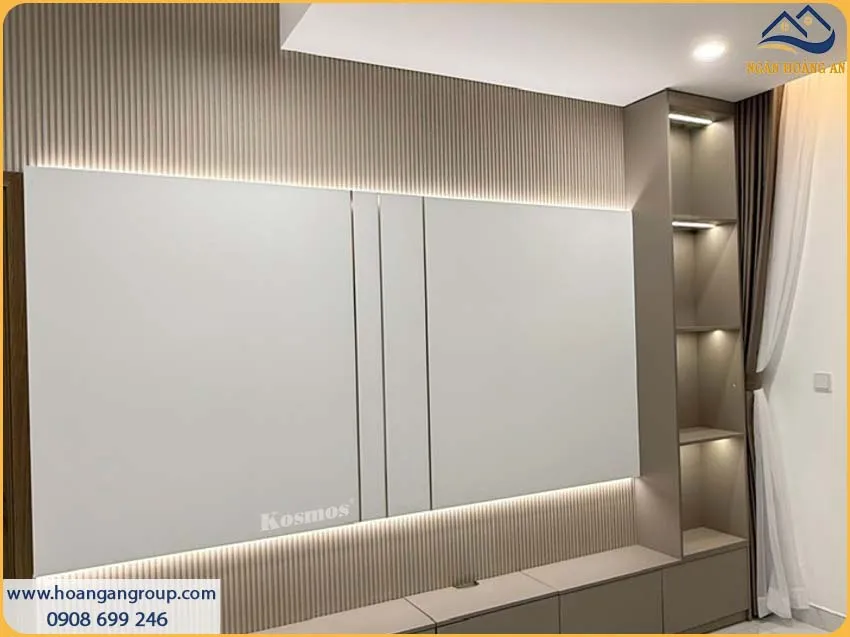 Công Trình Vách Tivi Hoàn Thiện Với Tấm Ốp Than Tre