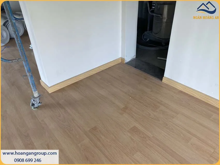 Lắp Đặt Sàn Gỗ Công Nghiệp Cho Nhà Ở Điểm Nhấn Cho Không Gian