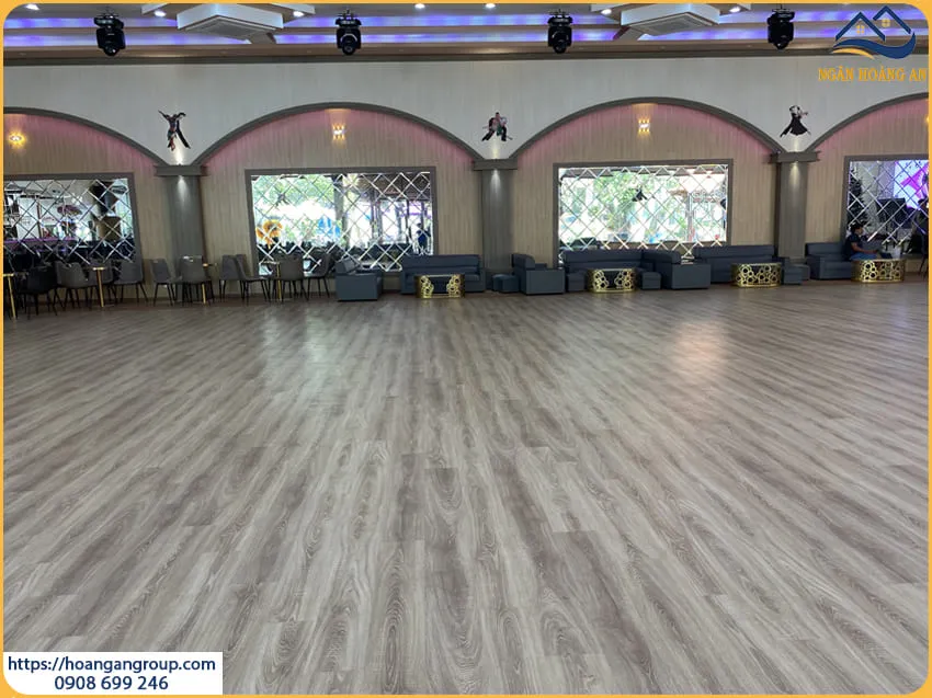 Đại Lý Sàn Gỗ Công Nghiệp Cao Cấp Tại Quận 9 TPHCM