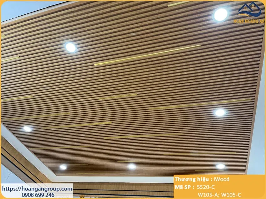 Ốp Trần Bằng Lam Sóng Nano Nhựa Giả Gỗ iWood Tại Long Thành Đồng Nai