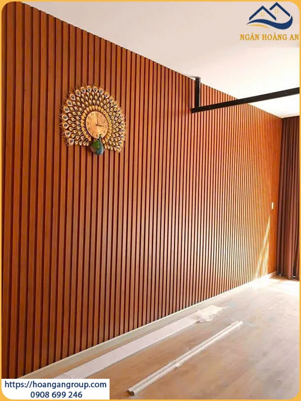 Địa Chỉ Mua Tấm Ốp Lam Sóng Nhựa Giả Gỗ Tại Quận 1 TPHCM