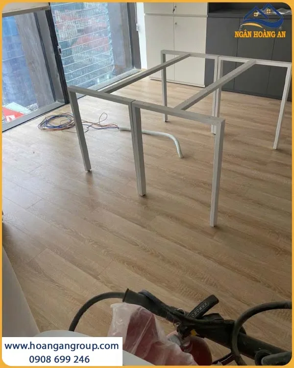 Thi Công Sàn Gỗ Công Nghiệp Morser Chất Lượng Cho Văn Phòng Thi Công Sàn Gỗ Công Nghiệp Morser Chất Lượng Cho Văn Phòng