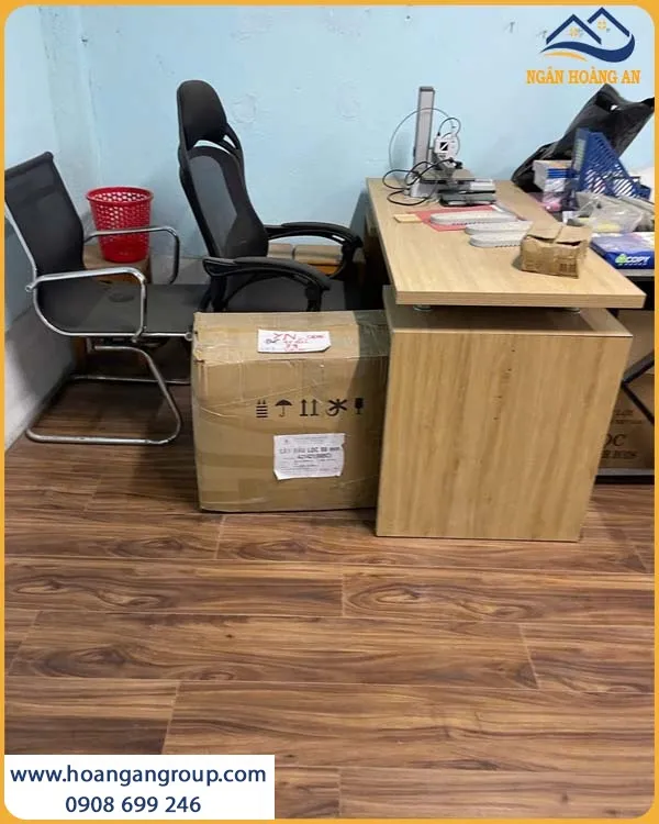 Sàn Nhà Được Lót Sàn Gỗ Công Nghiệp Wilson An Toàn Sức Khỏe