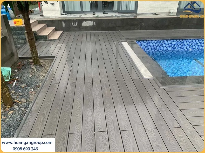 Khách Hàng Hài Lòng Tuyệt Đối Sau Khi Thi Công Lót Sàn Gỗ Nhựa