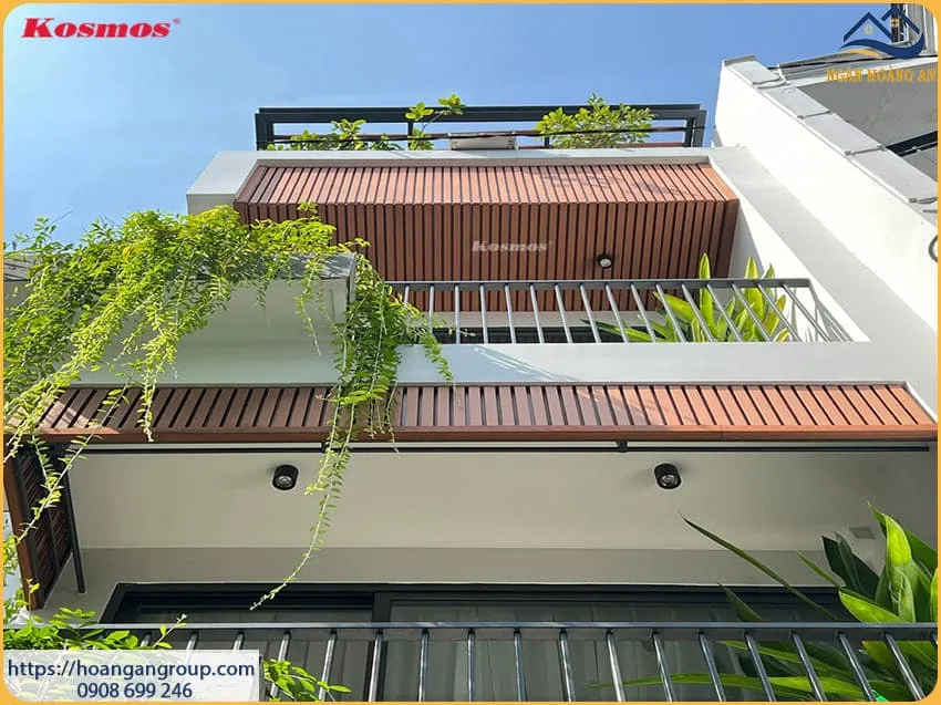 Giá Thi Công Ốp Trần Gỗ Nhựa Ngoài Trời Tại Bình Chánh TPHCM