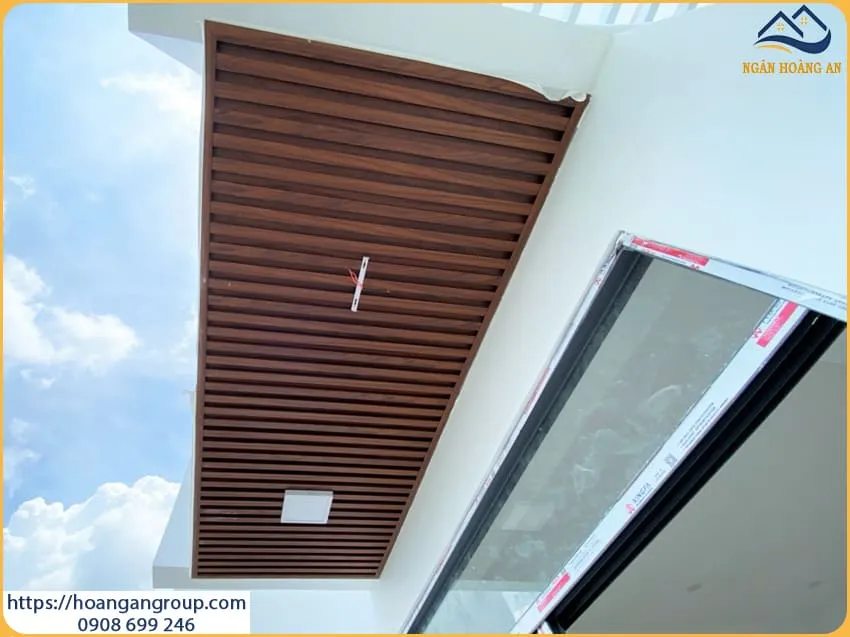 Giá Thi Công Ốp Trần Nhựa Mới Nhất Tại Tân Phú TPHCM Giá Thi Công Ốp Trần Nhựa Mới Nhất Tại Tân Phú TPHCM