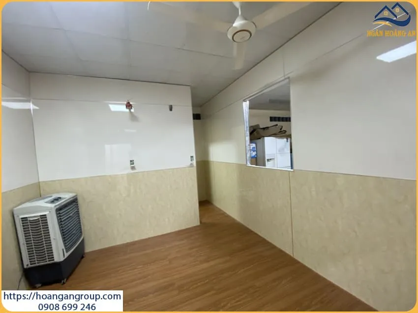 Giá Thi Công Ốp Tường Nhựa Tại Nhà Bè TPHCM