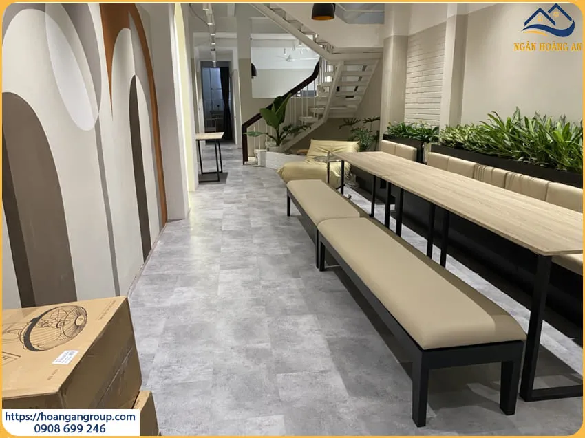 Giá Thi Công Sàn Nhựa Giả Bê Tông Tại Thủ Đức TPHCM