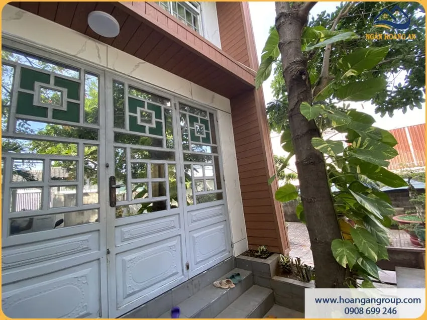 Gỗ Nhựa Kosmos Ốp Ngoài Trời Mặt Tiền Nhà