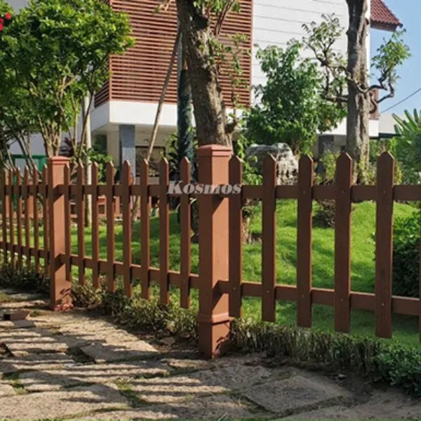 Hàng Rào Gỗ Nhựa Ngoài Trời