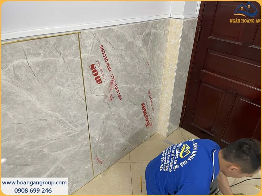 Công Trình Ốp Tường Lamri PVC Giả Bê Tông Chỉn Chu