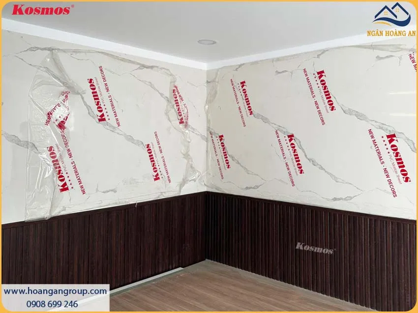 Hình Ảnh Thực Tế Ốp Tường Lamri Lam Sóng Giả Gỗ Đẹp Mắt