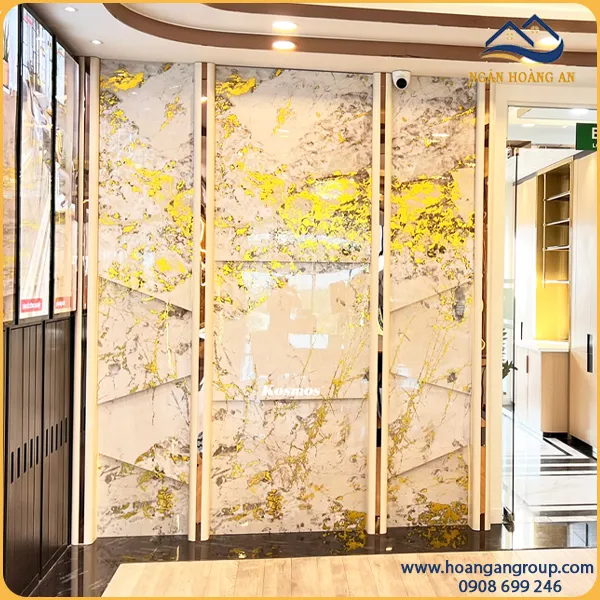 Tấm Ốp Than Tre Dát Vàng Kosmos Ốp Không Gian Văn Phòng