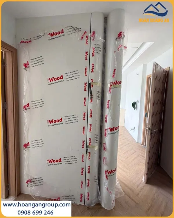 Thi Công Bo Góc Tấm Ốp Than Tre iWood SS-2 Chuẩn Kỹ Thuật