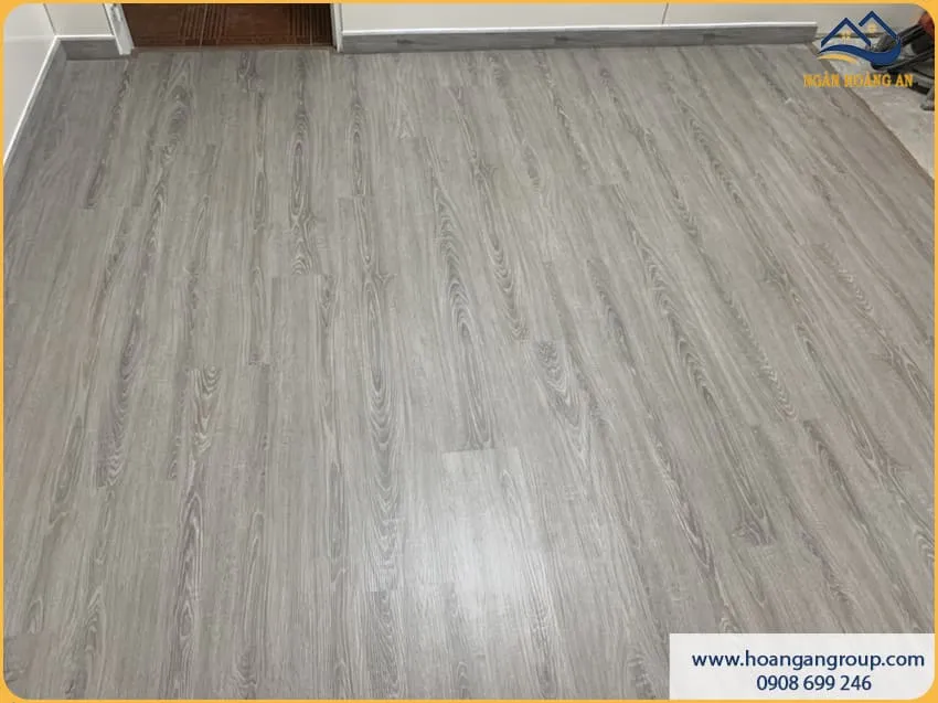 Hoàn Thiện Phòng Ngủ Với Sàn Nhựa Hèm Khoá