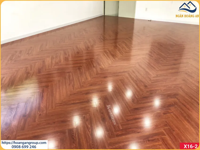 Kho Sàn Gỗ Công Nghiệp Xương Cá Giá Rẻ Tại Quận 9 TPHCM