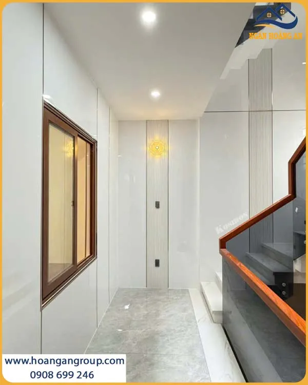 Công Trình Ốp Tường Hành Lang Bằng Tấm Ốp Than Tre