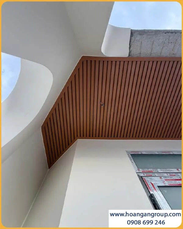 Vẻ Đẹp Sang Trọng Của Trần Lam Sóng ASA Kosmos Màu Golden Teak