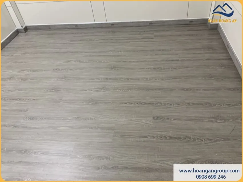 Không Gian Nghỉ Ngơi Đẹp Mắt Với Sàn Nhựa Hèm Khoá