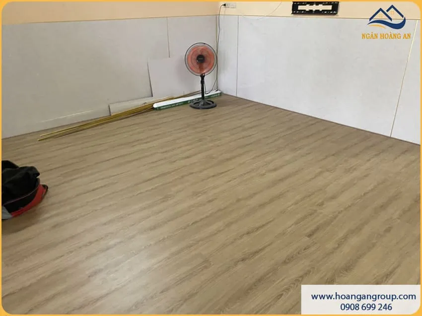 Không Gian Nhà Ở Hiện Đại Với Sàn Nhựa Hèm Khoá Không Gian Nhà Ở Hiện Đại Với Sàn Nhựa Hèm Khoá