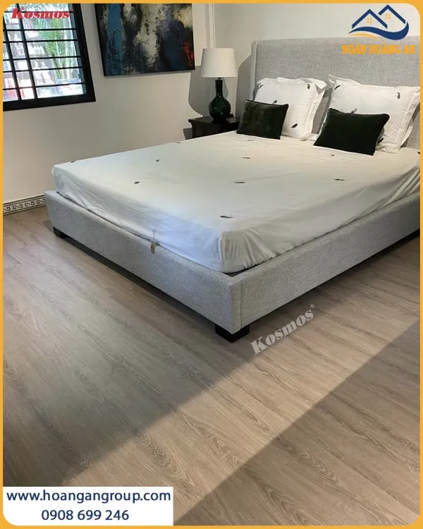 Không Gian Nghỉ Ngơi Thoải Mái Với Sàn Nhựa Hèm Khóa Kosmos N1685