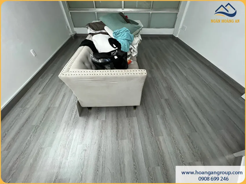 Không Gian Sống Thêm Hiện Đại Với Sàn Nhựa Dán Keo