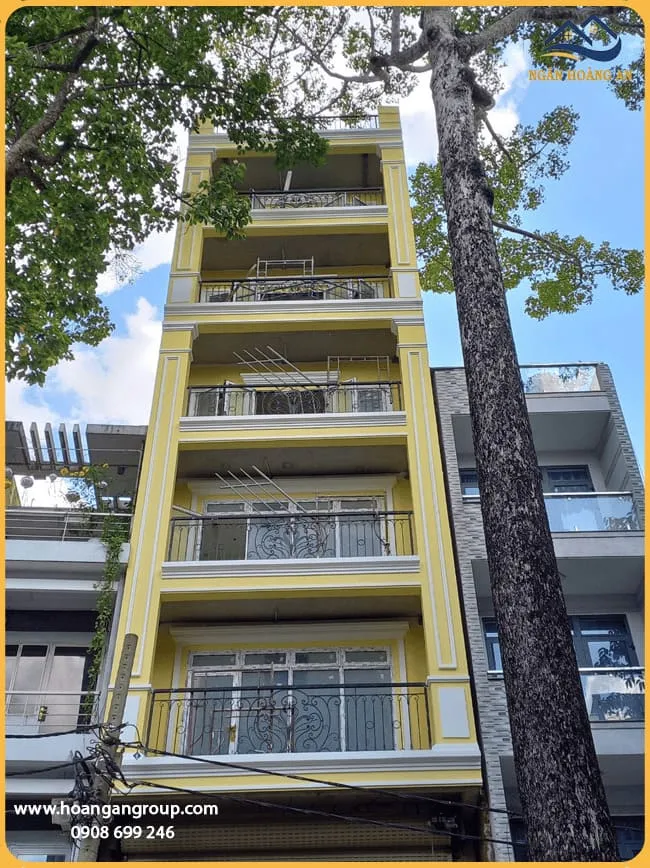 Ốp Trần Bằng Lam Sóng Gỗ Nhựa Ngoài Trời Kosmos Tại Quận 1 TPHCM
