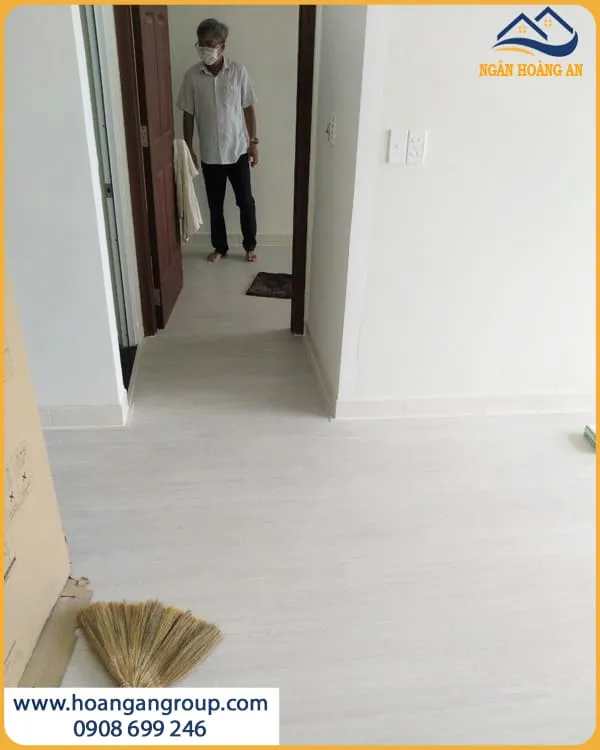Làm Mới Căn Hộ Với Sàn Nhựa Hèm Khoá Màu Gỗ Tự Nhiên