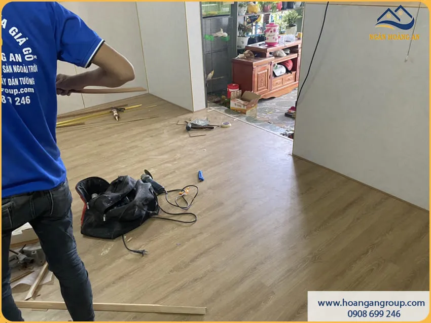 Làm Mới Không Gian Nhà Ở Bằng Sàn Nhựa Hèm Khoá Làm Mới Không Gian Nhà Ở Bằng Sàn Nhựa Hèm Khoá