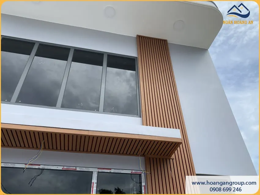 Lắp Đặt Lam Sóng Kosmos Cho Mặt Tiền Nhà Lắp Đặt Lam Sóng Kosmos Cho Mặt Tiền Nhà