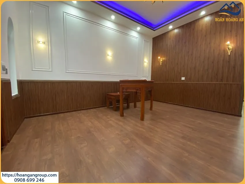 Lắp Đặt Sàn Gỗ Công Nghiệp Binyl Tại Quận 7 TPHCM