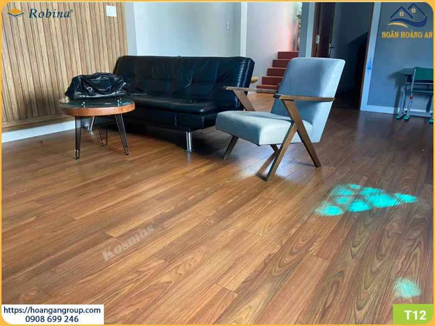 Lắp Đặt Sàn Gỗ Công Nghiệp Robina Tại Quận 10 TPHCM