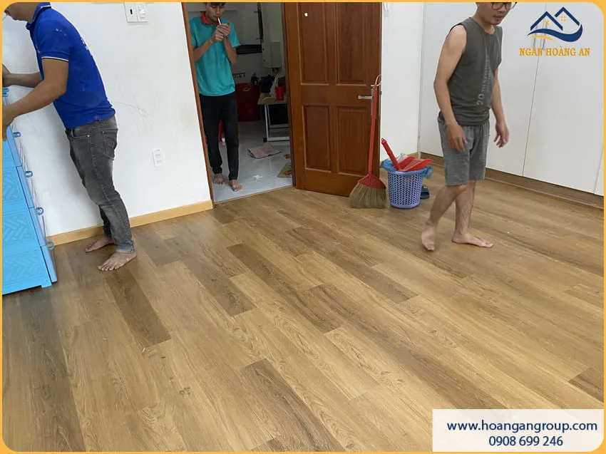 Lắp Đặt Sàn Nhựa Hèm Khoá Morser C607 Cho Phòng Ngủ Lắp Đặt Sàn Nhựa Hèm Khoá Morser C607 Cho Phòng Ngủ
