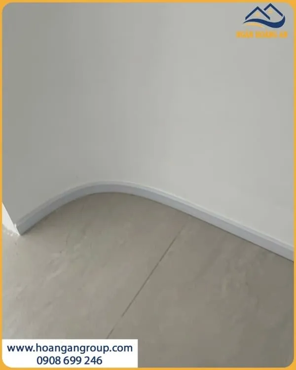 Lắp Len Chân Tường Charm PVC755 Tô Điểm Phòng Khách Đẹp