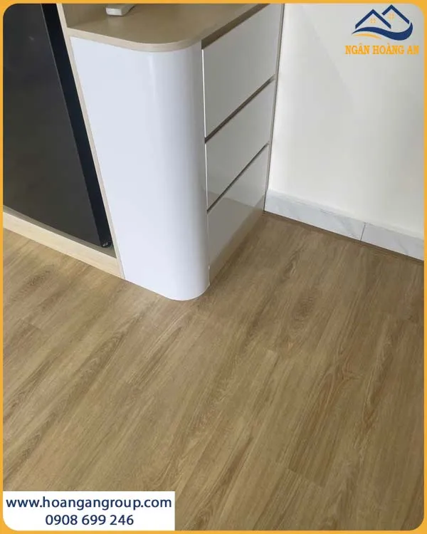 Bề Mặt Sàn THFloor HS8004 Đồng Đều Và Sạch Đẹp Sau Thi Công Bề Mặt Sàn THFloor HS8004 Đồng Đều Và Sạch Đẹp Sau Thi Công