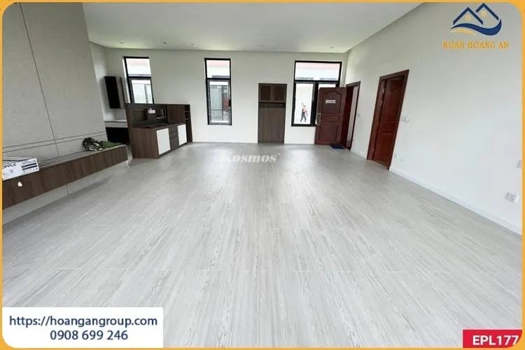 Lát Nền Sàn Gỗ Công Nghiệp Chống Ẩm Mốc