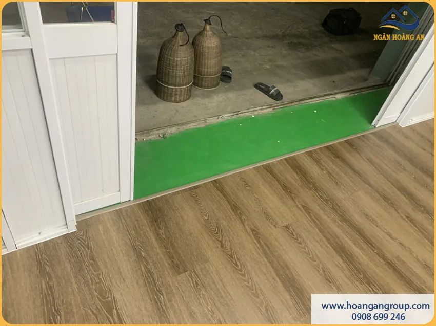 Lát Sàn Nhựa Dán Keo Cho Văn Phòng Thẩm Mỹ Lát Sàn Nhựa Dán Keo Cho Văn Phòng Thẩm Mỹ