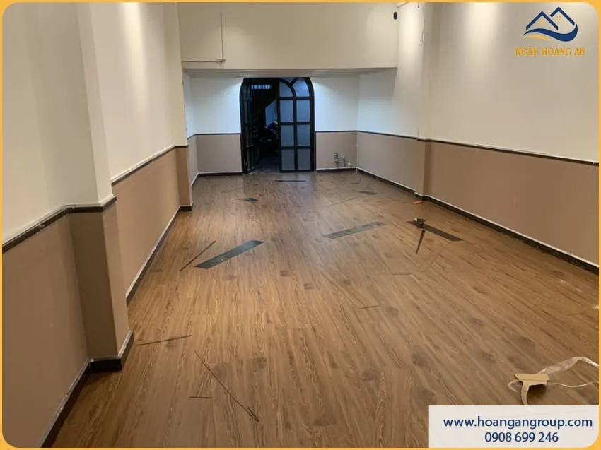 Lát Sàn Nhựa Dán Keo Tăng Thẩm Mỹ Không Gian
