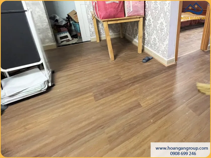 Lát Sàn Nhựa Hèm Khoá Cho Căn Hộ Hiện Đại