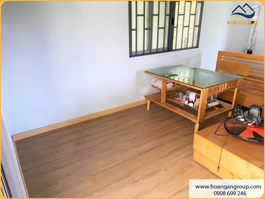 Lát Sàn Nhựa Hèm Khoá Cho Nhà Ở Sạch Đẹp