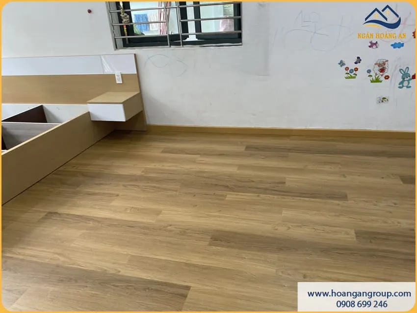 Lát Sàn Nhựa Hèm Khoá Morser C607 Cho Phòng Ngủ Lát Sàn Nhựa Hèm Khoá Morser C607 Cho Phòng Ngủ