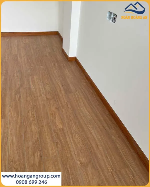 Chi Tiết Đường Viền Của Len Chân Tường Giả Gỗ Chi Tiết Đường Viền Của Len Chân Tường Giả Gỗ